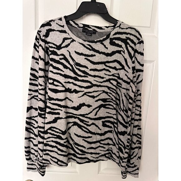 Social Standard By Sanctuary Black and White Zebra Thin Pullover Sweater - Picture 1 of 3